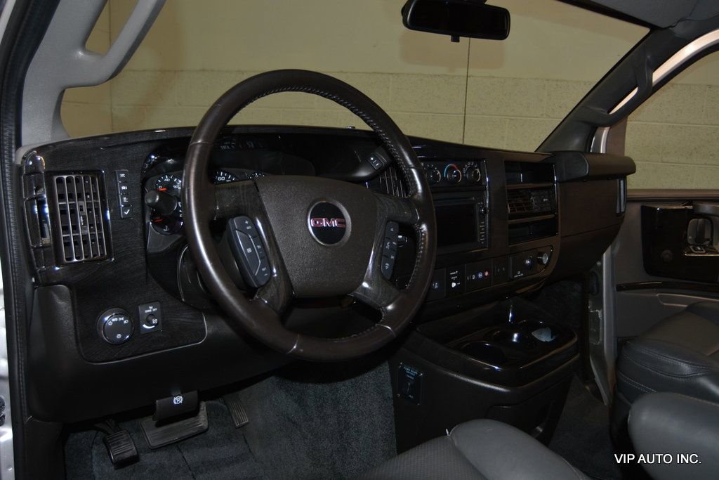 Used 2020 GMC Savana 2500 Extended w/ Enhanced Convenience Package image 11