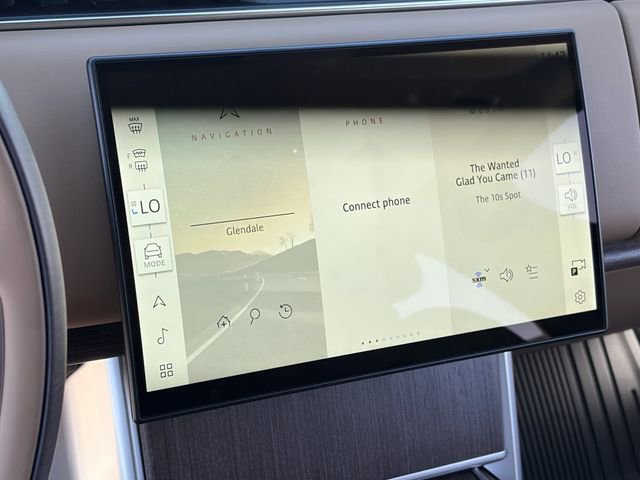 New 2026 Land Rover Range Rover SE image 8