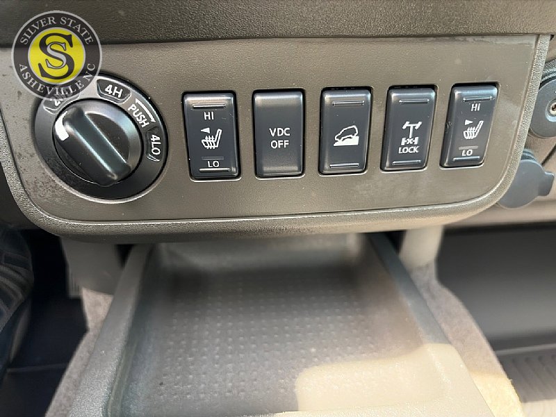 Used 2010 Nissan Frontier PRO-4X w/ Pro-4x Value Truck Pkg image 28