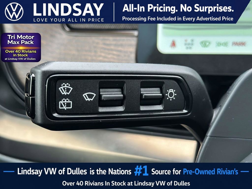Used 2025 Rivian R1S Premium AWD/4WD image 22