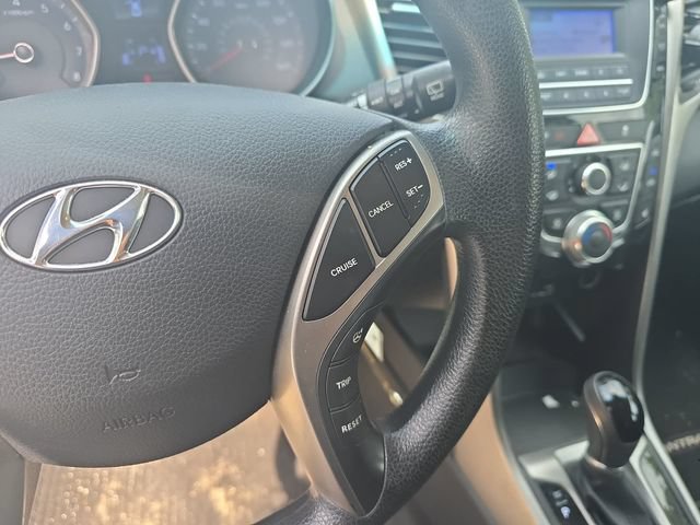 Used 2013 Hyundai Elantra GT FWD image 14