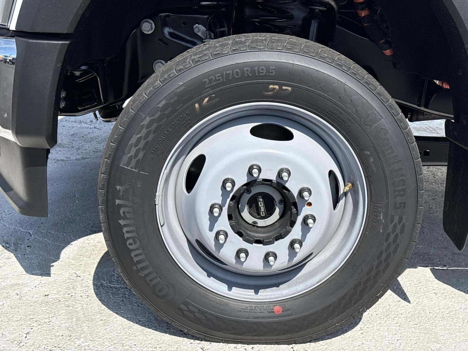 New 2026 Ford F450 XL AWD/4WD image 9
