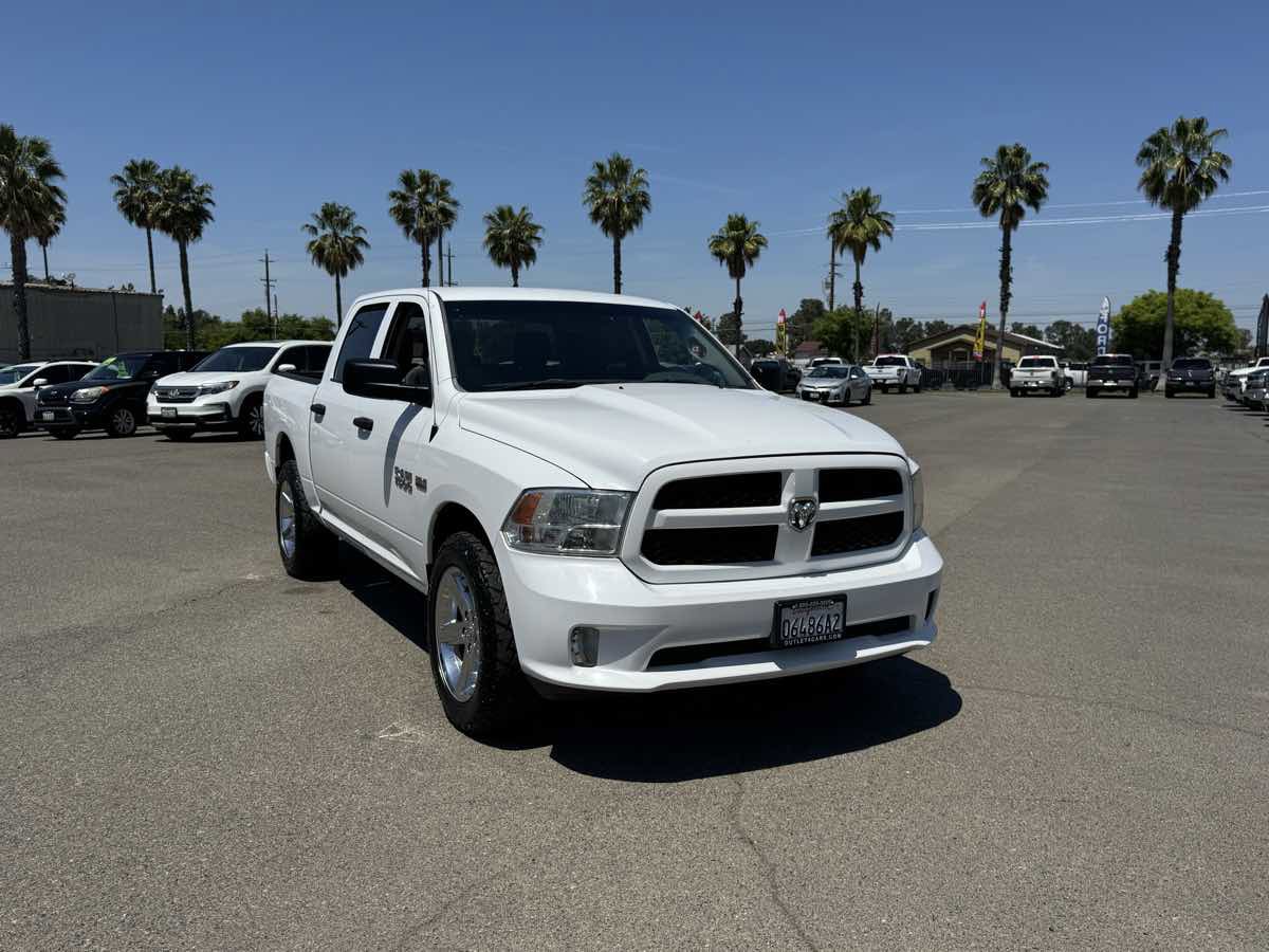 Used 2015 RAM 1500 Express AWD/4WD image 3