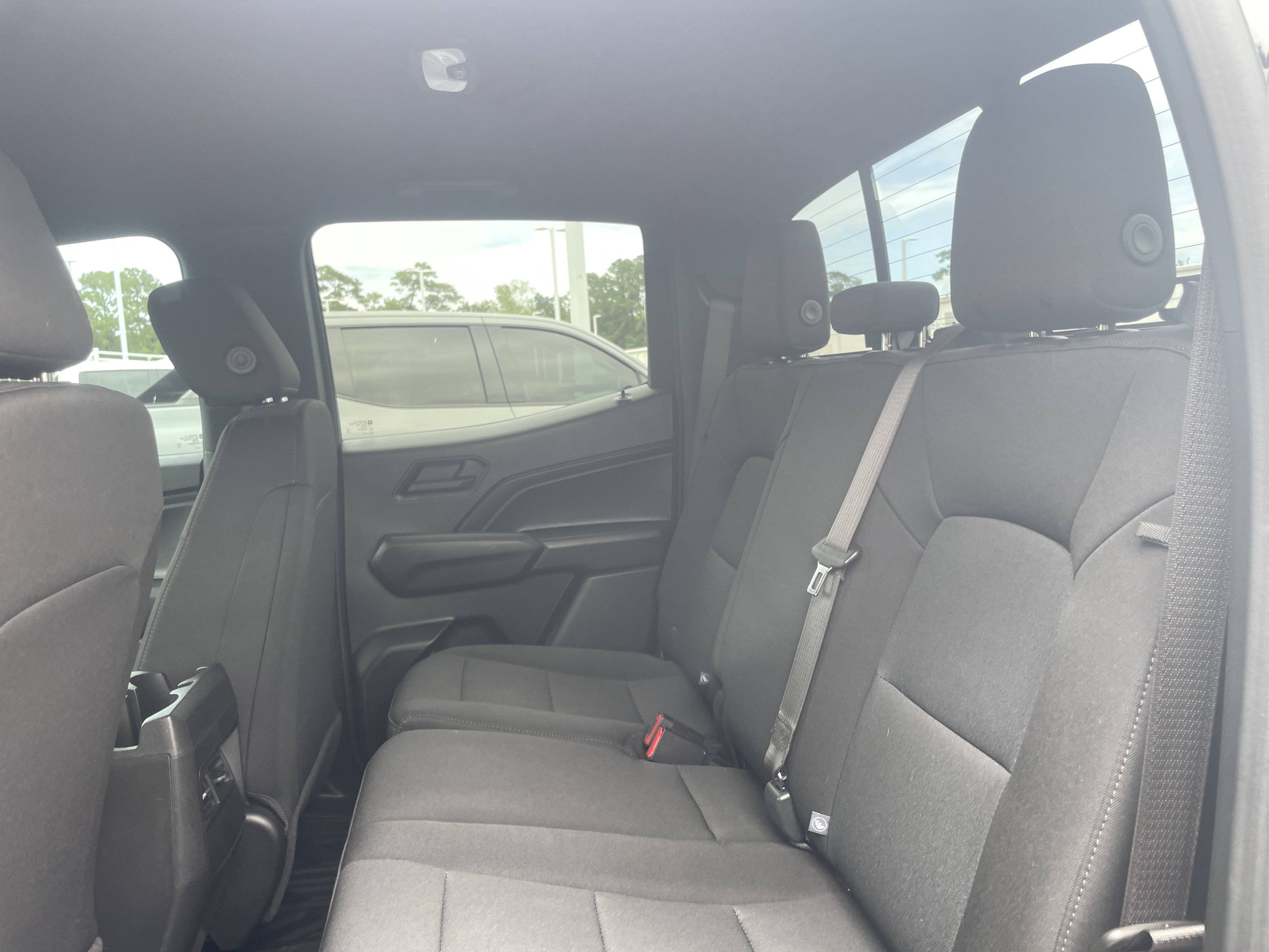 Used 2024 Chevrolet Colorado Trail Boss w/ LPO, Dark Essentials Package AWD/4WD image 29