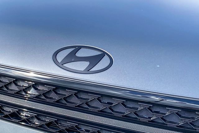 New 2025 Hyundai Santa Fe Calligraphy image 6