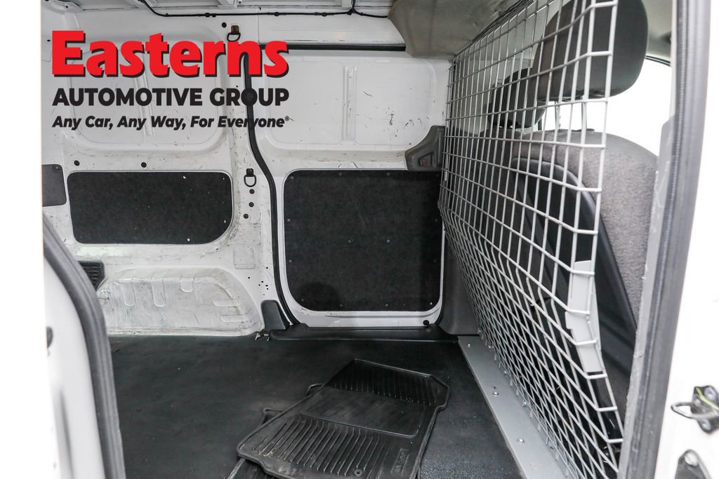 Used 2020 Nissan NV200 S image 22