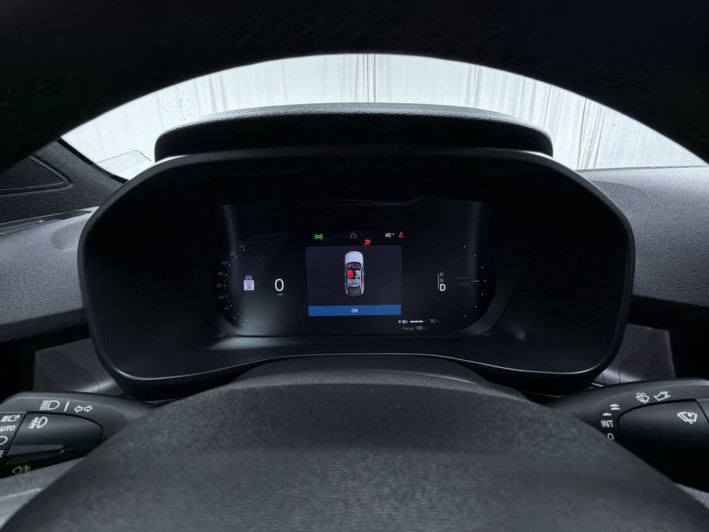 Used 2023 Volvo C40 P8 Recharge Ultimate w/ Protection Package Premier image 19