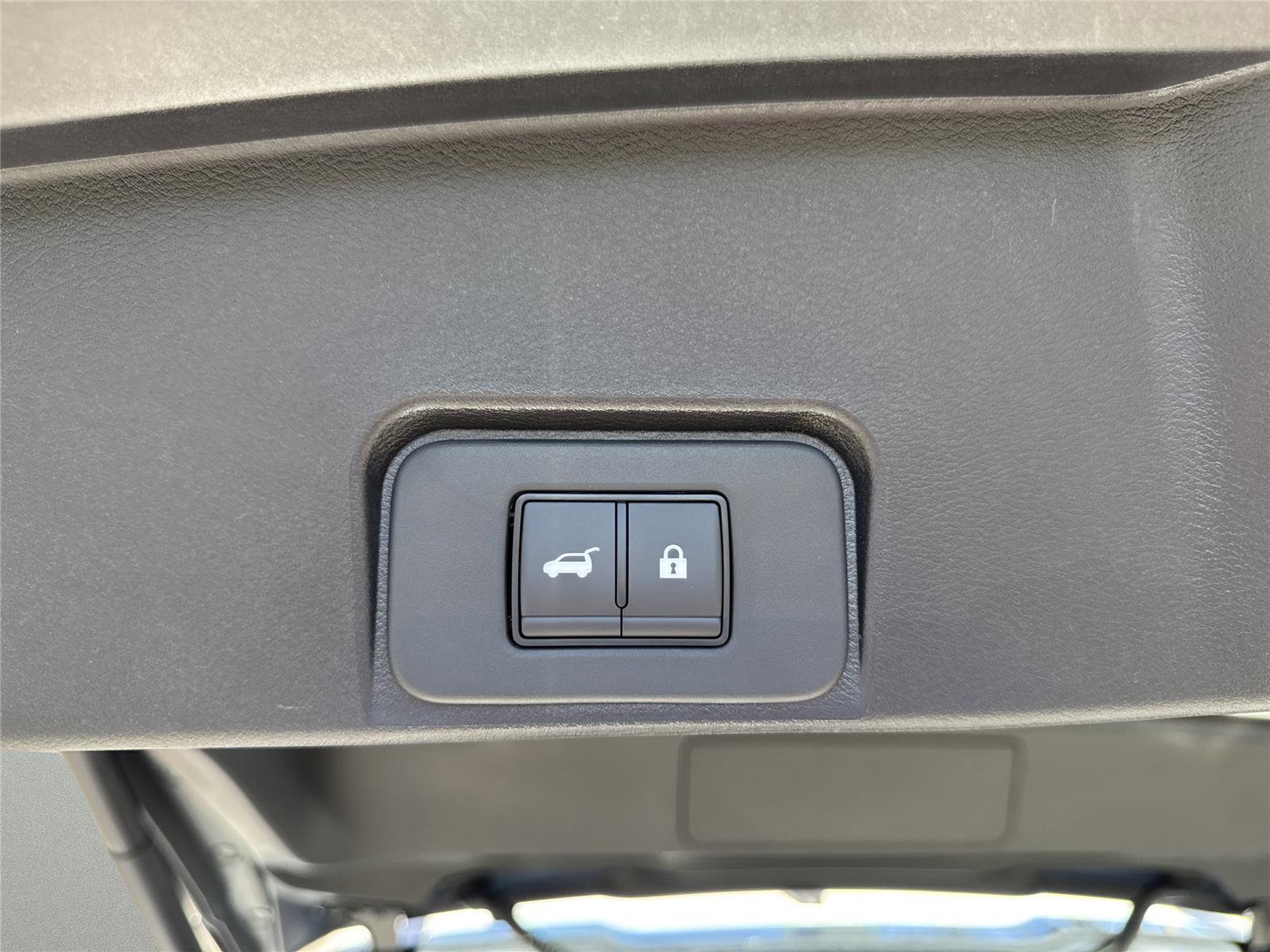 New 2026 Nissan Rogue SV w/ Cold Weather Package FWD image 33
