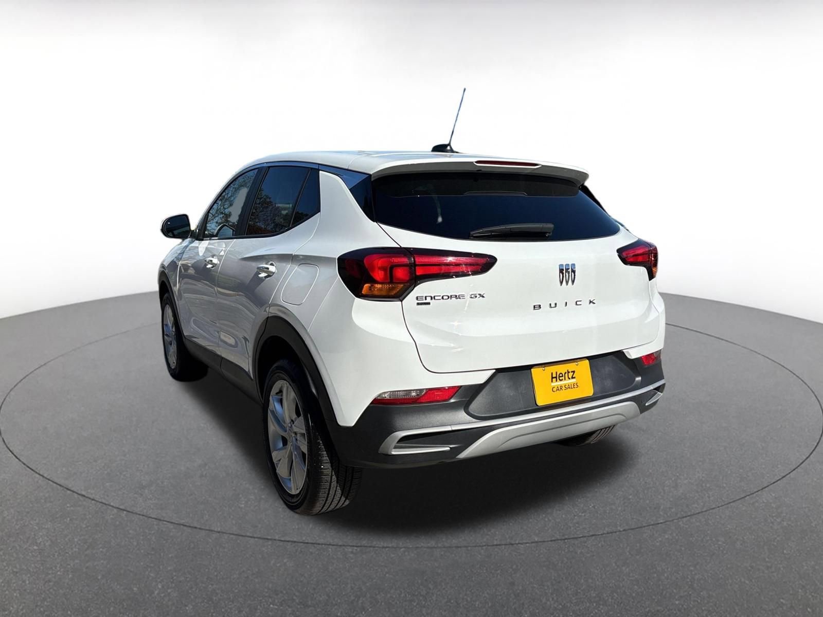 Used 2025 Buick Encore GX Preferred AWD/4WD image 13