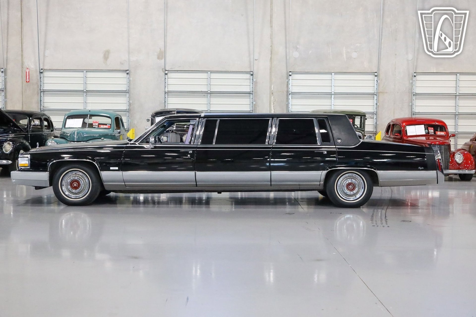 Used 1992 Cadillac Brougham image 17