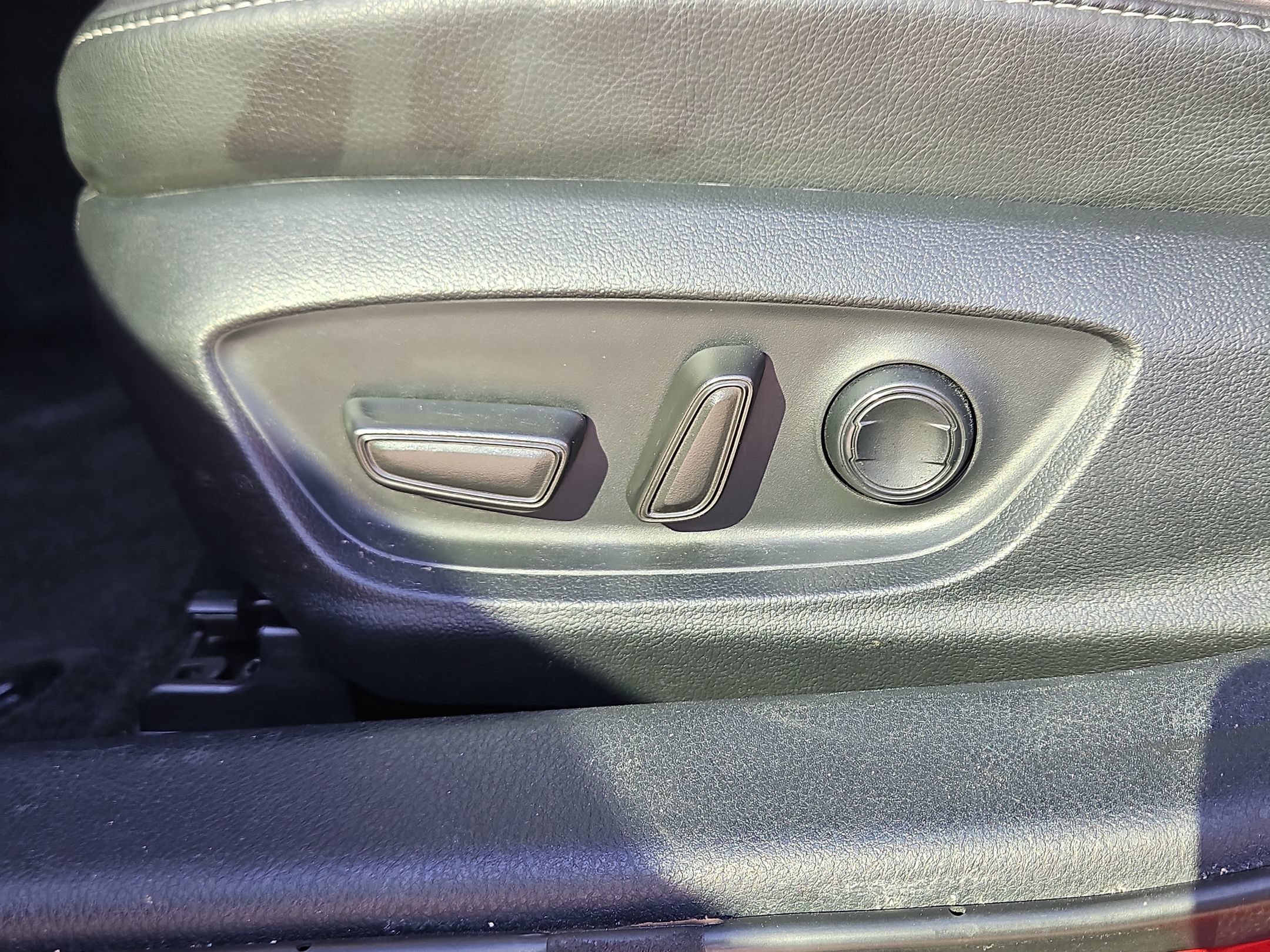 Used 2023 Toyota Camry XSE FWD image 23