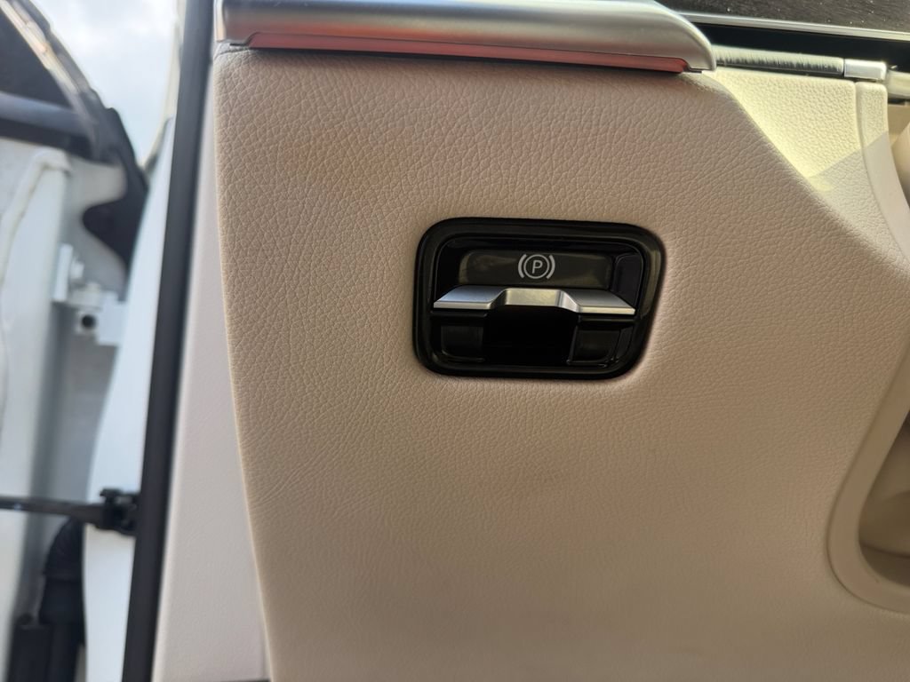 Certified 2023 Mercedes-Benz S 500 4MATIC image 27