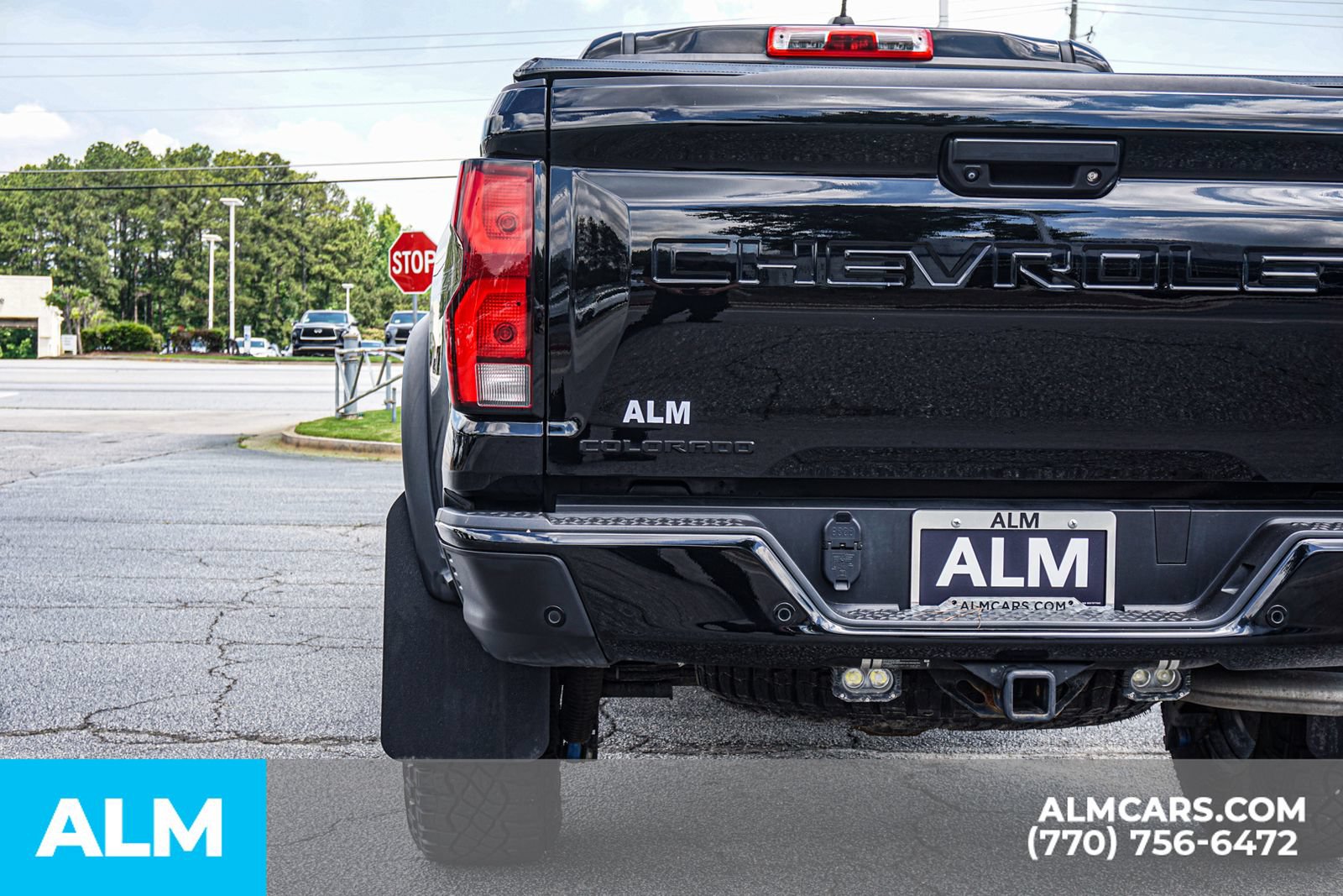 Used 2023 Chevrolet Colorado ZR2 w/ ZR2 Convenience Package III AWD/4WD image 15
