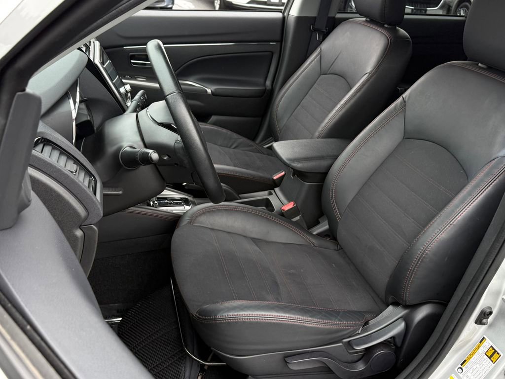 Used 2024 Mitsubishi Outlander Sport SE image 22