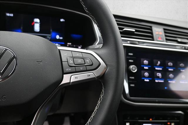 Used 2022 Volkswagen Tiguan SE FWD image 16