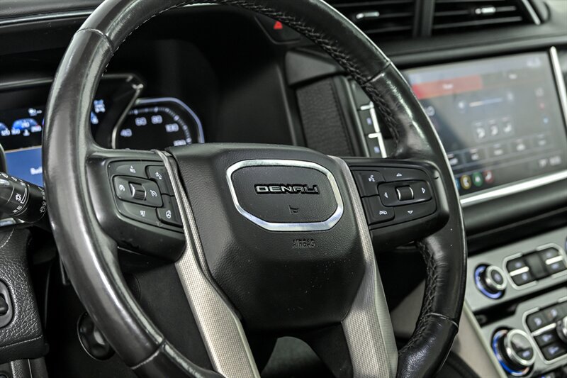 Used 2021 GMC Yukon XL Denali w/ Denali Premium Package AWD/4WD image 21