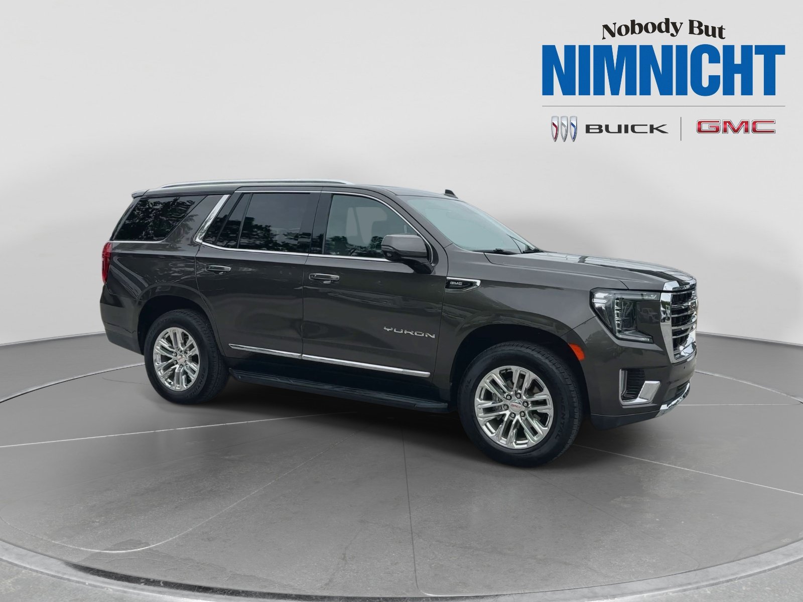 Used 2021 GMC Yukon SLT w/ SLT Premium Package AWD/4WD image 9