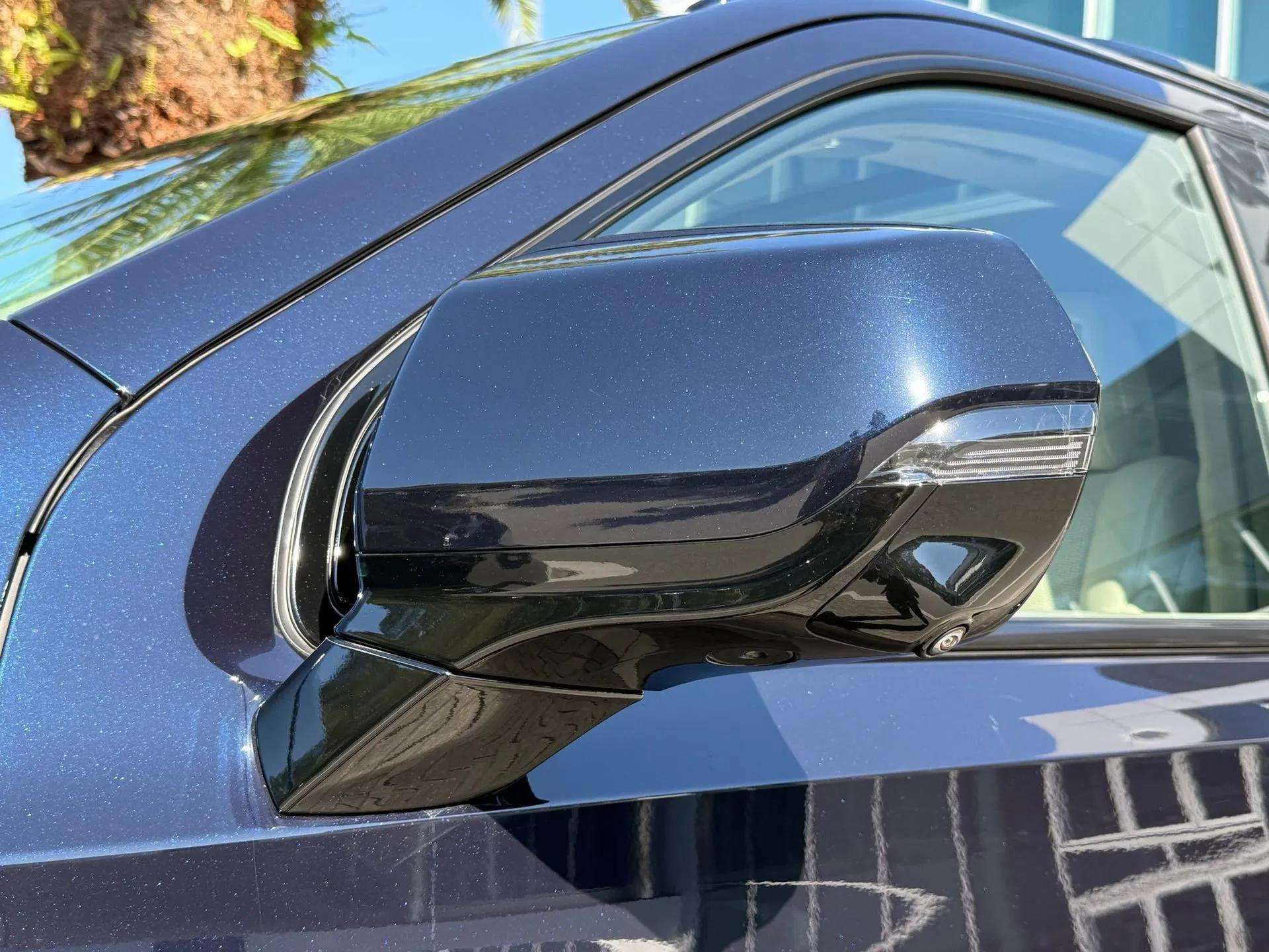 Used 2024 Cadillac Escalade ESV Sport Platinum w/ Heavy-Duty Trailer Package image 25