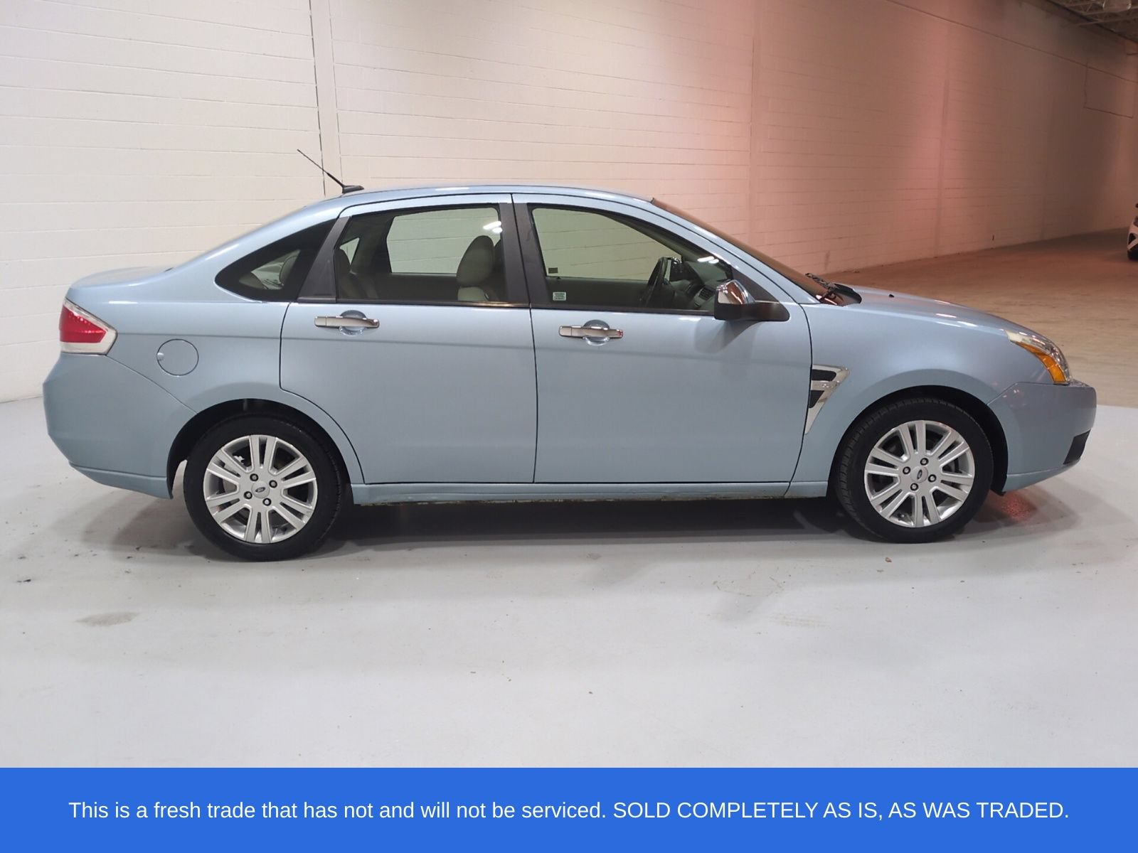 Used 2009 Ford Focus SEL FWD image 2