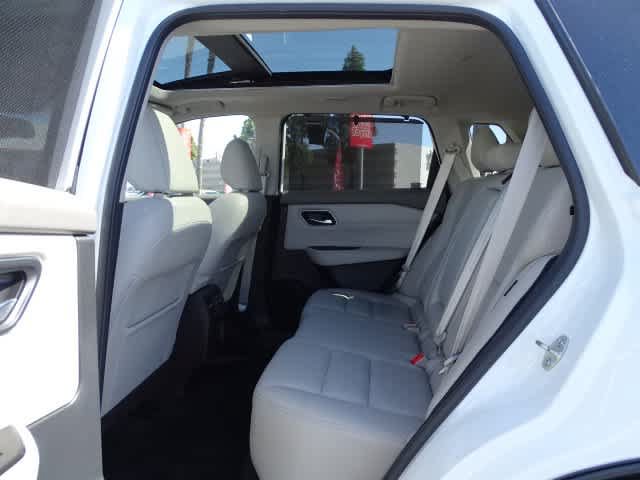 Used 2021 Nissan Rogue SL AWD/4WD image 22