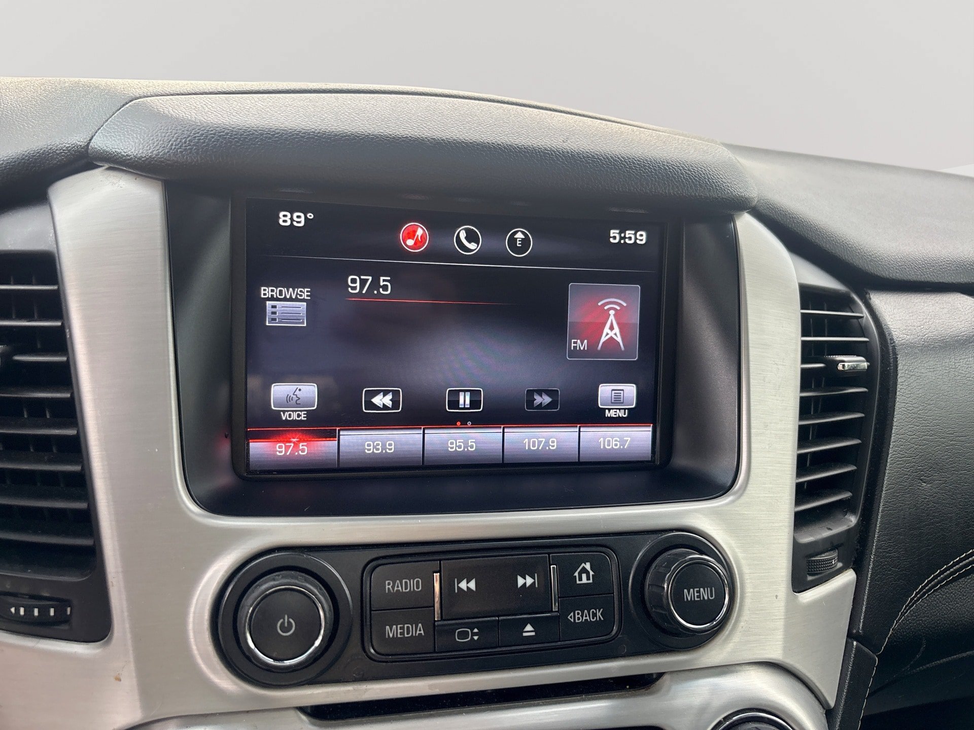 Used 2015 GMC Yukon SLT w/ Open Road Package AWD/4WD image 12
