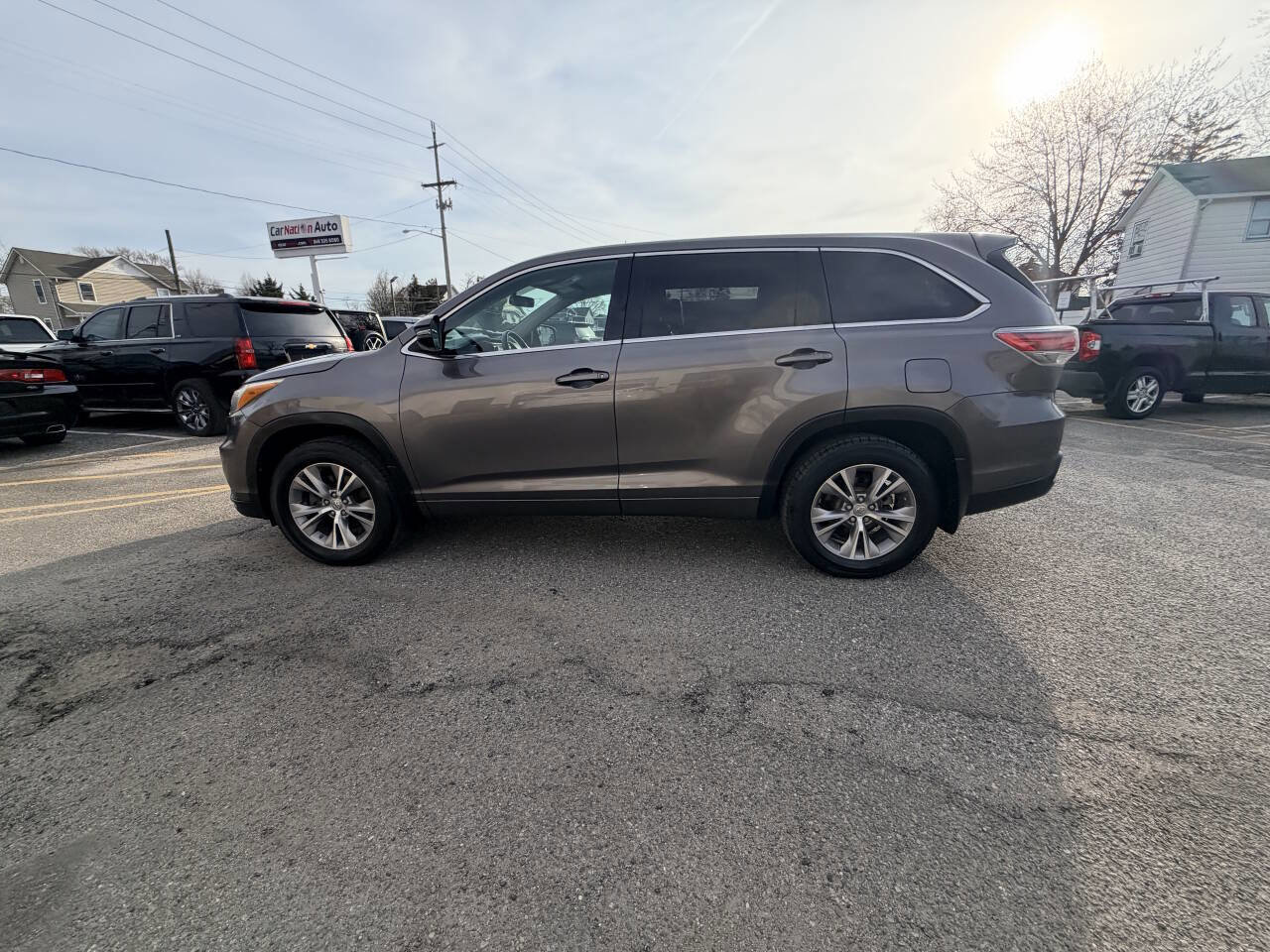 Used 2015 Toyota Highlander Plus AWD/4WD image 36
