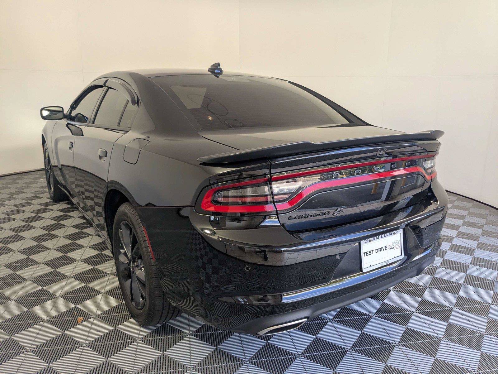 Used 2023 Dodge Charger SXT w/ Blacktop Package AWD/4WD image 7