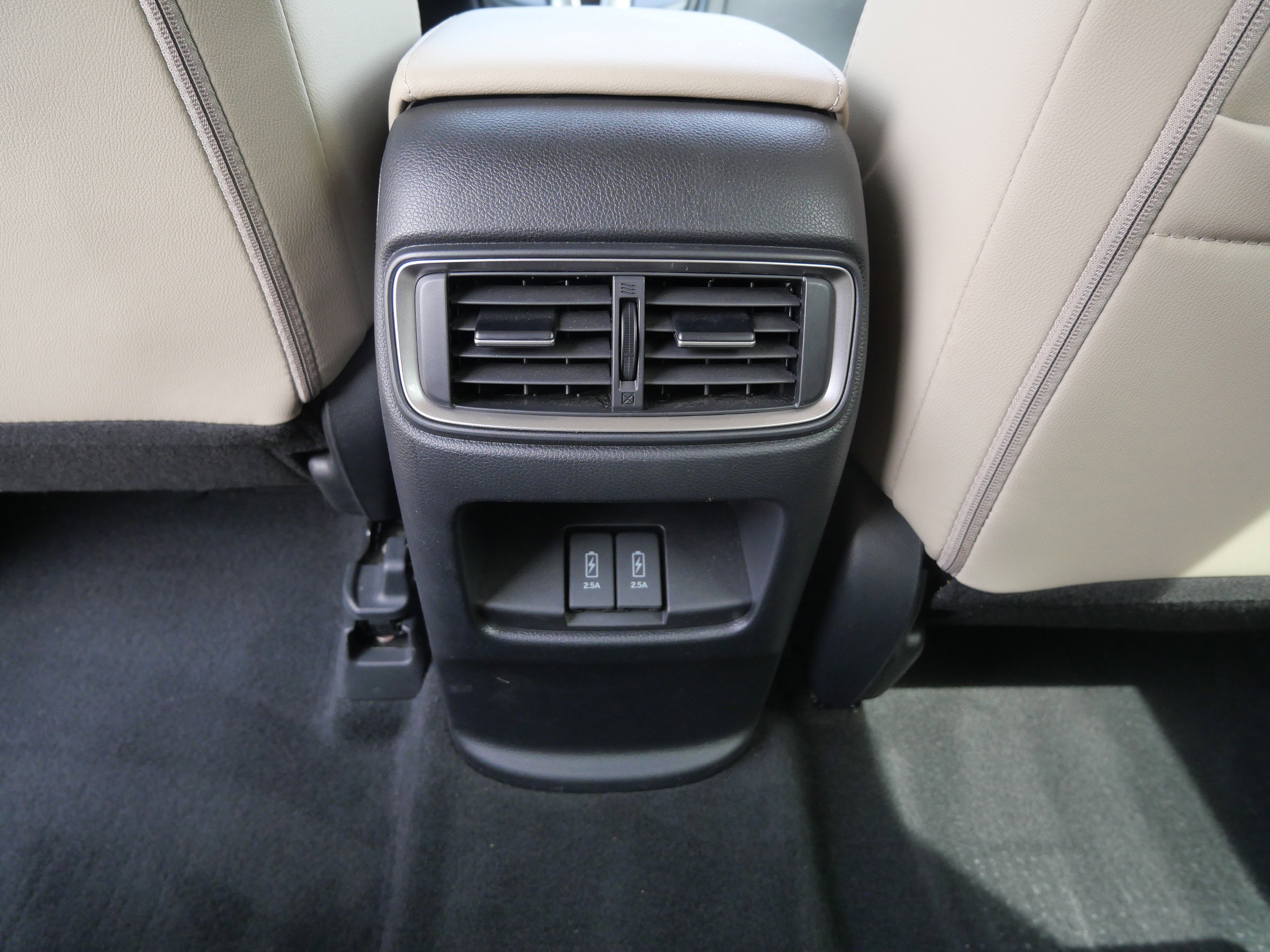 Used 2018 Honda CR-V Touring image 18