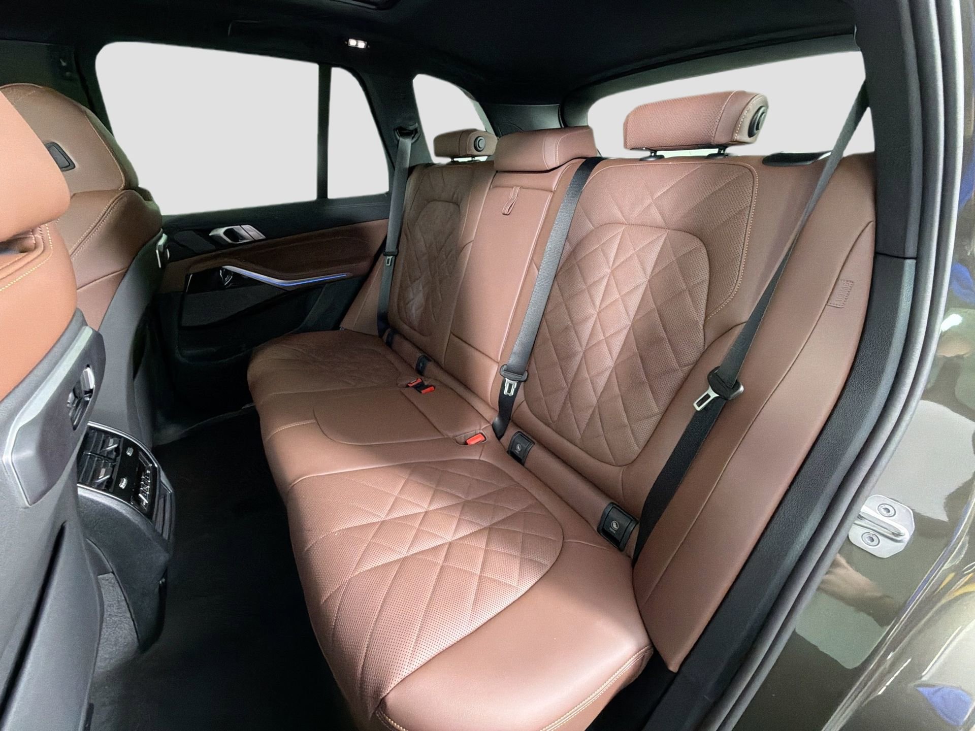 New 2026 BMW X5 xDrive50e w/ M Sport Package image 24