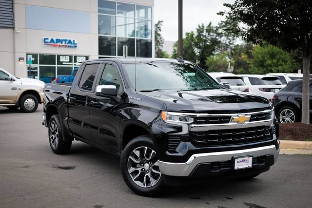 Used 2023 Chevrolet Silverado 1500 LT AWD/4WD image 2