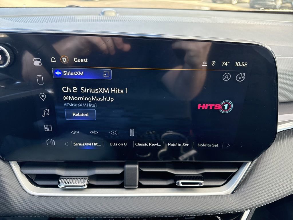 New 2026 Chevrolet Equinox LT image 17