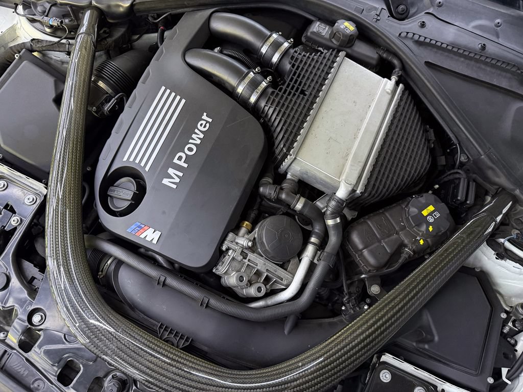 Used 2015 BMW M4 Convertible RWD image 27