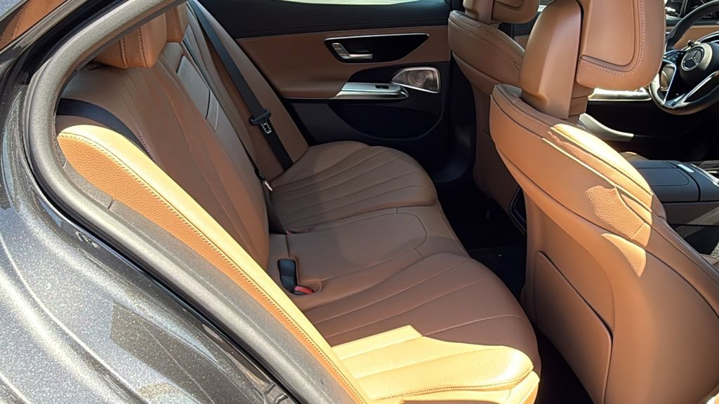 Certified 2026 Mercedes-Benz E 350 4MATIC Sedan image 15