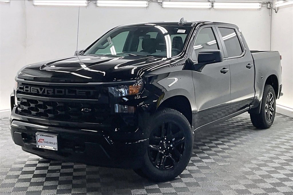 New 2026 Chevrolet Silverado 1500 Custom w/ LPO, Dark Essentials Package image 1