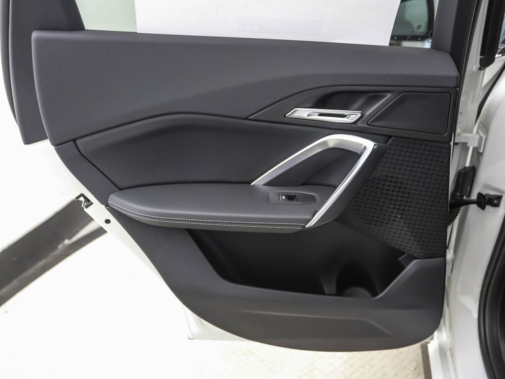 Used 2026 BMW X1 xDrive28i w/ M Sport Package image 21