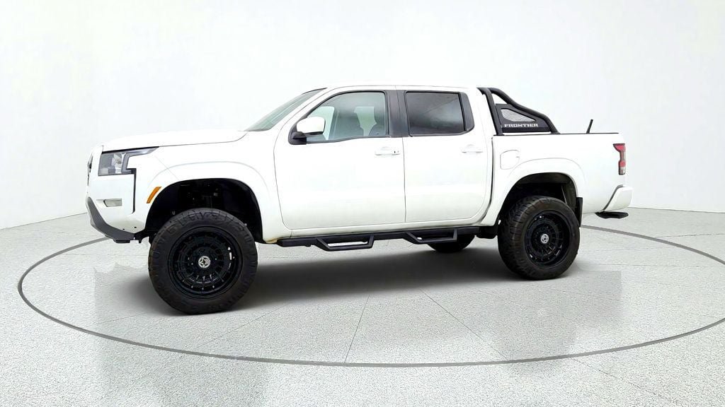 Used 2023 Nissan Frontier SV w/ SV Convenience Package AWD/4WD image 8