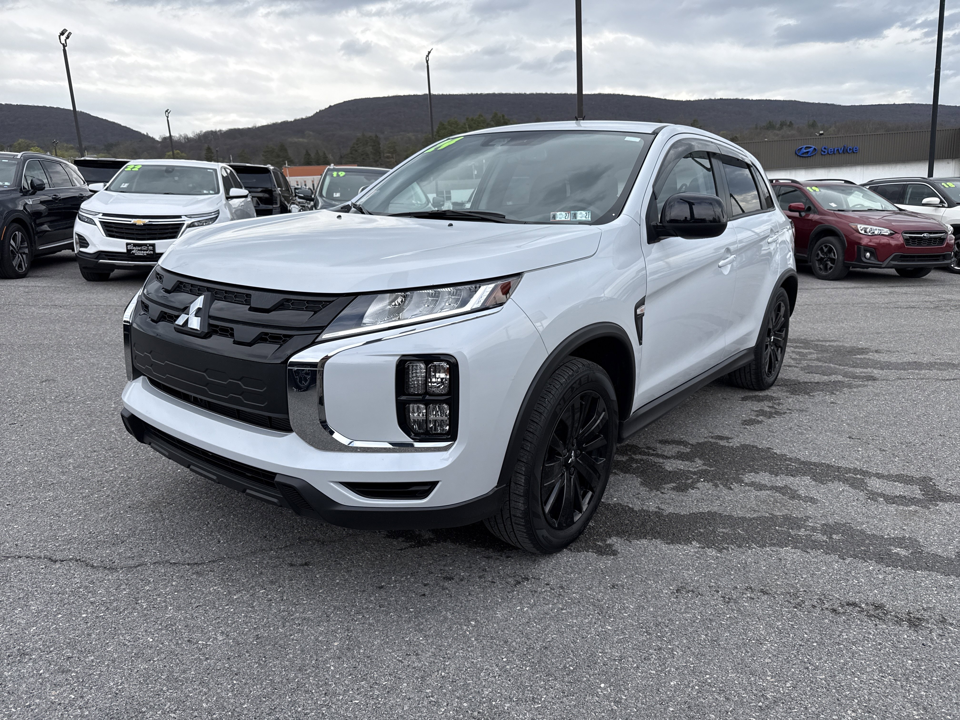 Used 2024 Mitsubishi Outlander Sport LE image 7