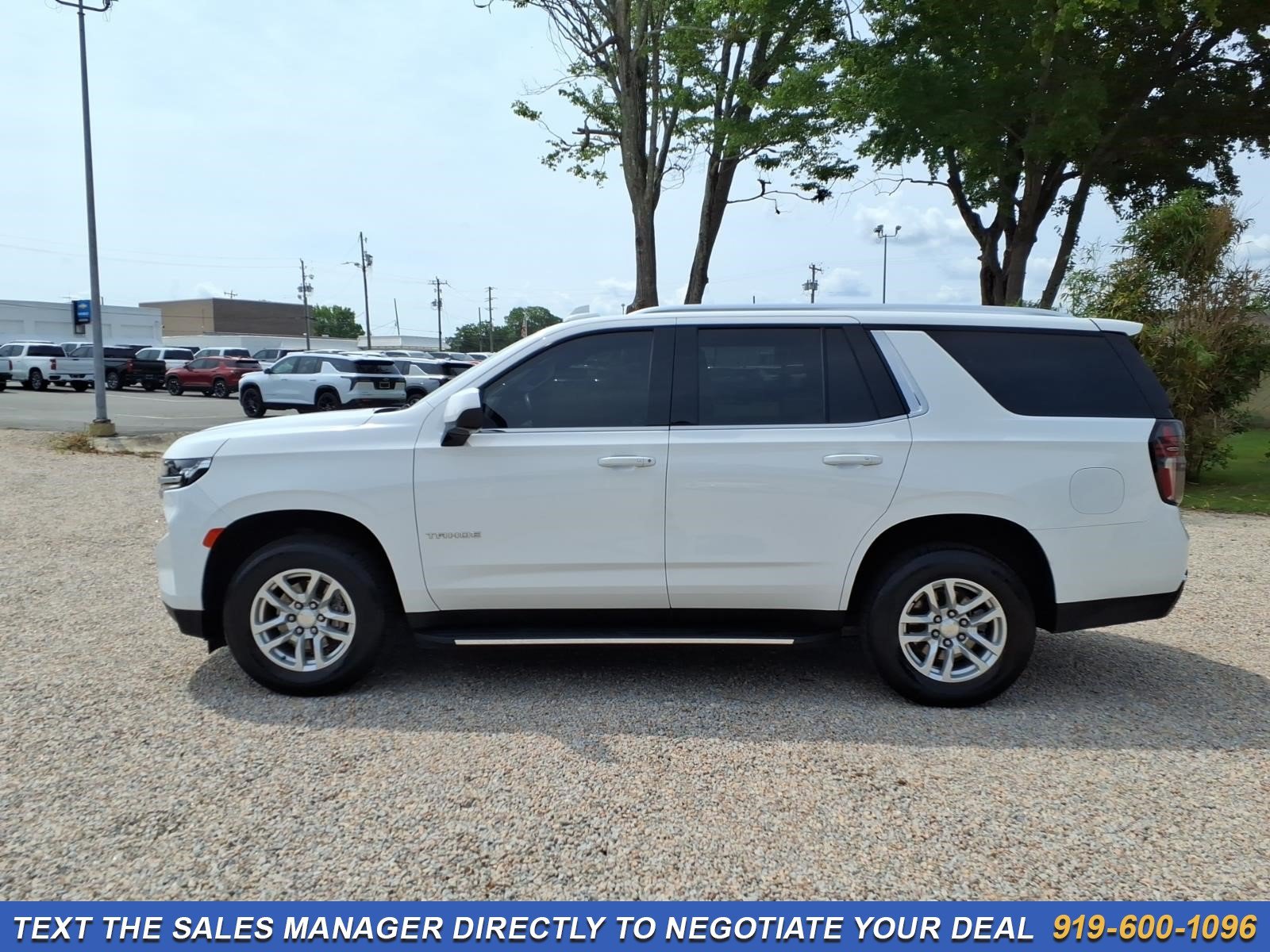 Used 2024 Chevrolet Tahoe LT RWD image 4