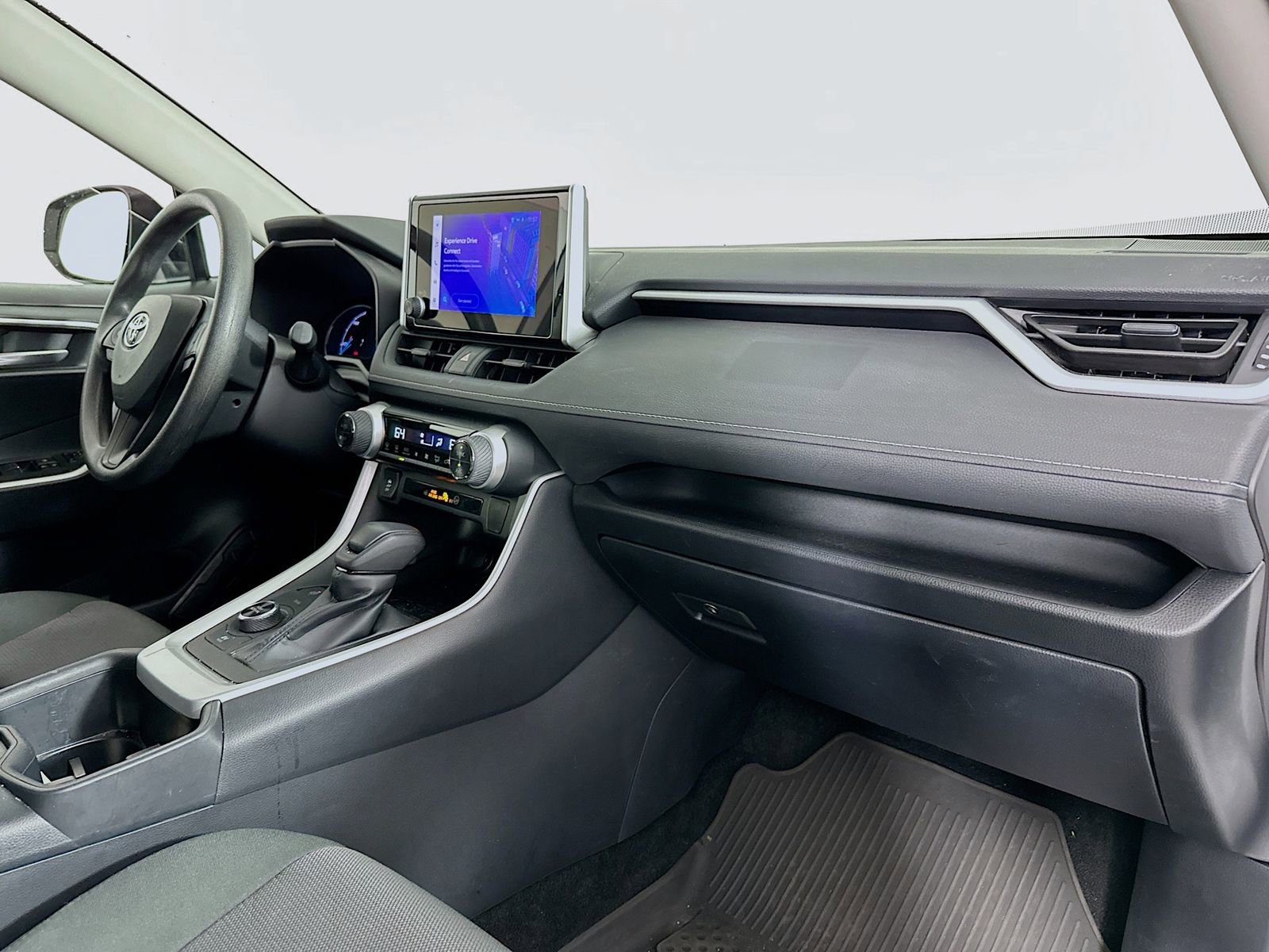 Certified 2025 Toyota RAV4 XLE AWD/4WD image 28