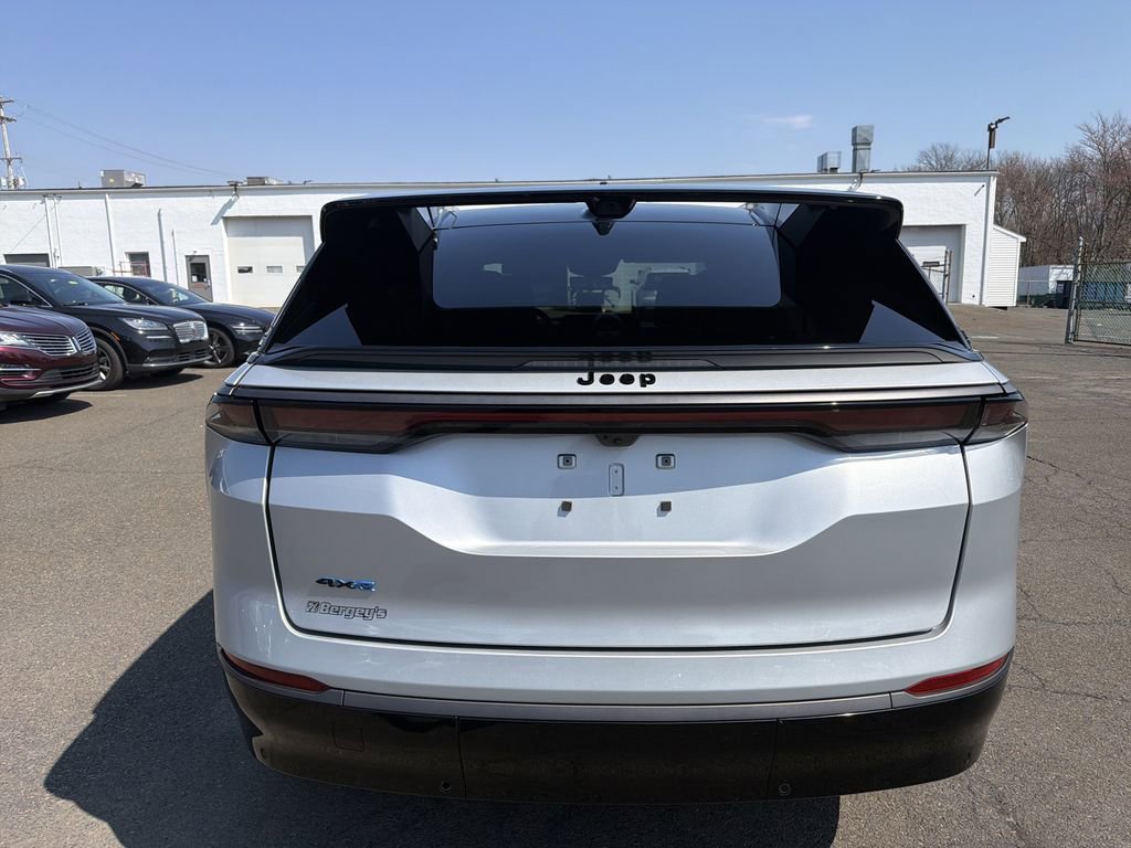 Used 2024 Jeep Wagoneer Launch Edition AWD/4WD image 4