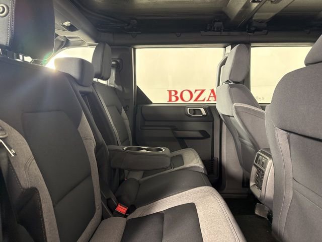 New 2025 Ford Bronco 4-Door image 24