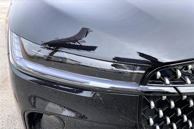 Used 2025 Lincoln Nautilus Premier image 28