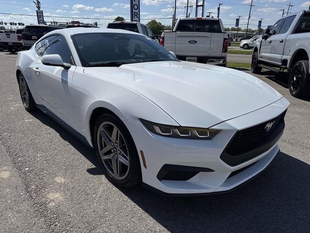 Used 2024 Ford Mustang Premium image 3