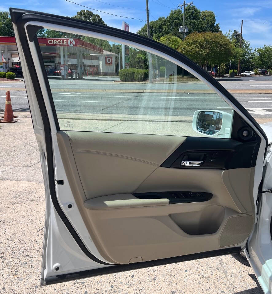 Used 2014 Honda Accord EX-L image 8