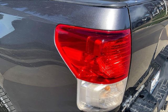 Used 2012 Toyota Tundra 4x4 CrewMax w/ Tow Pkg image 27