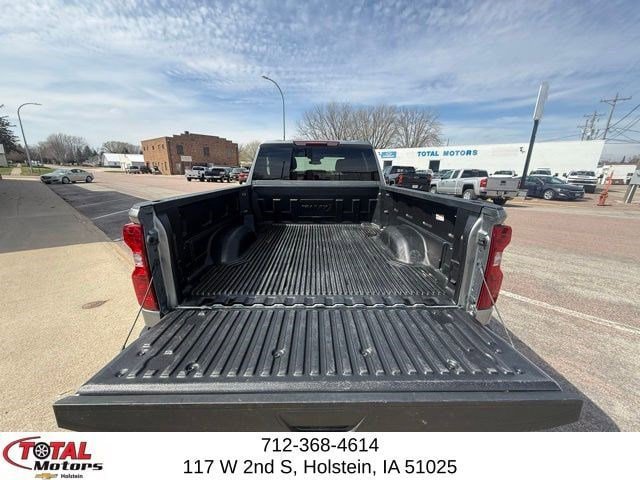 Used 2025 Chevrolet Silverado 2500 LT w/ Convenience Package AWD/4WD image 8