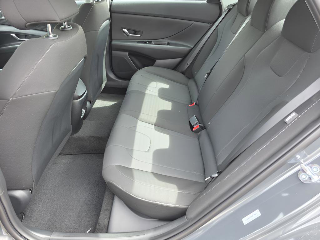 New 2026 Hyundai Elantra SE w/ Cargo Package FWD image 11