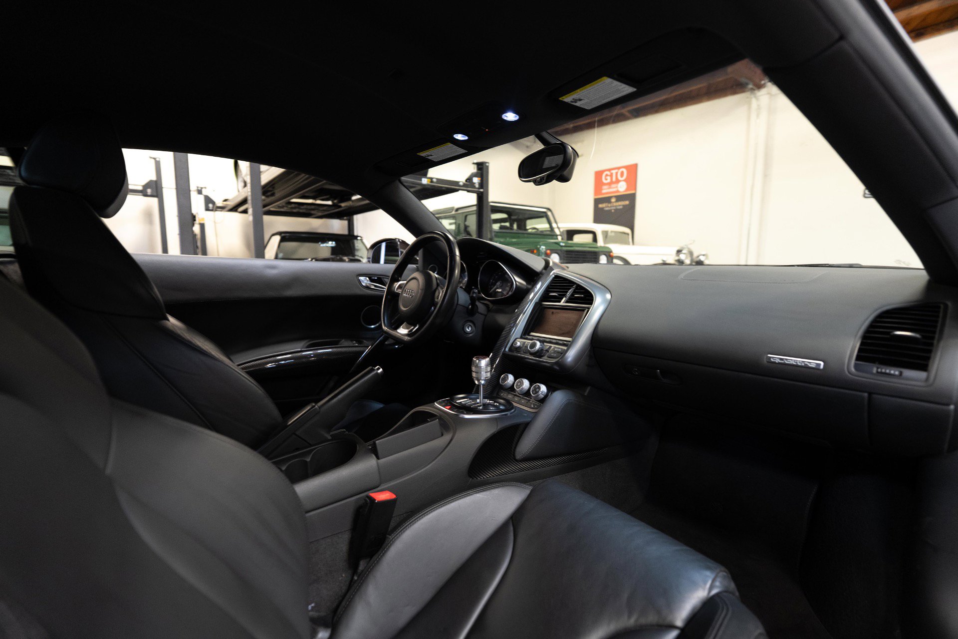 Used 2011 Audi R8 V10 image 59