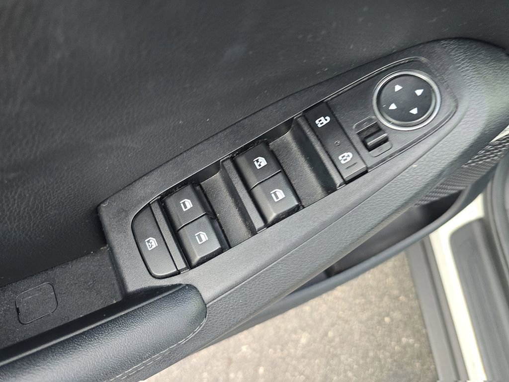 Used 2021 Kia Seltos SX w/ SX Sunroof Package image 17