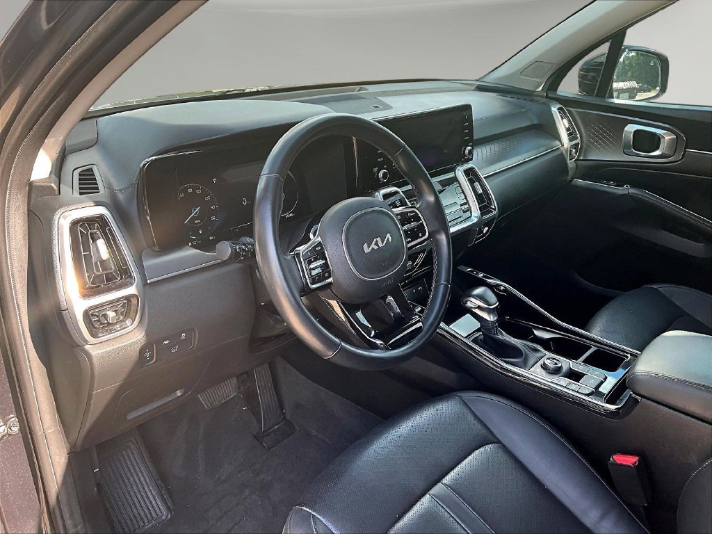 Used 2023 Kia Sorento SX AWD/4WD image 22